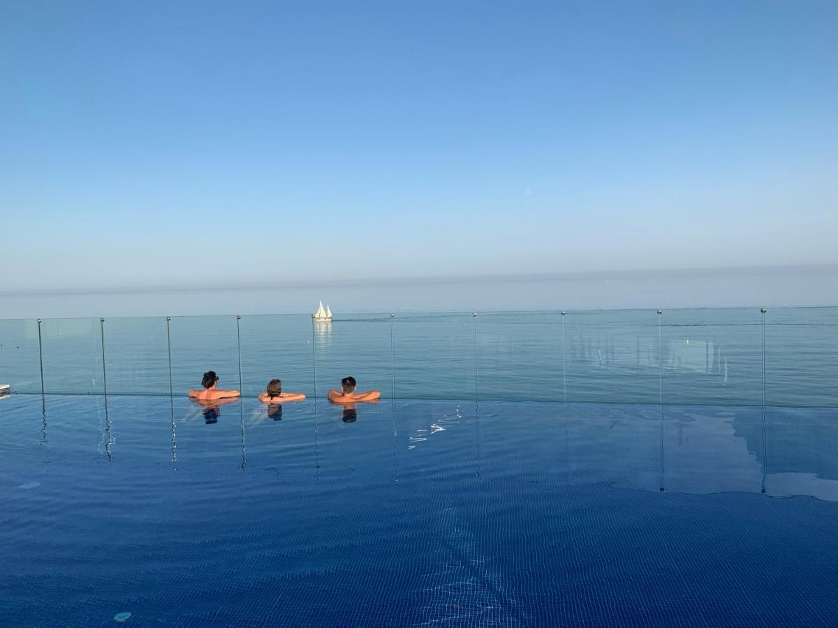 Darya Estepona Exteriör bild